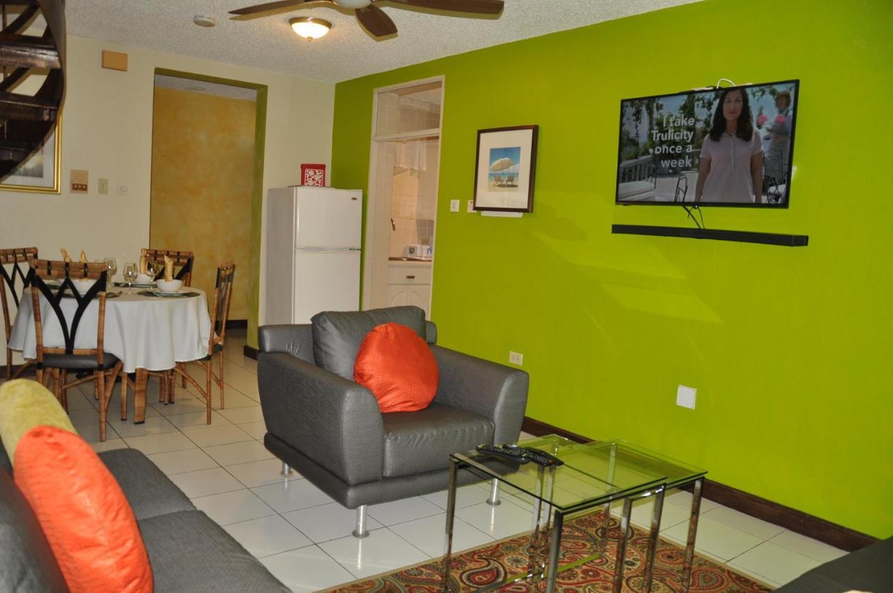 Beach Penthouse A25 Sandcastles Ocho Rios Kültér fotó